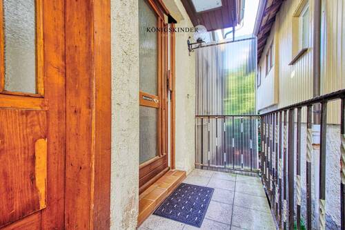 Zugang zum OG - Mehrfamilienhaus, Wohnhaus mit 258,00 m² in Oppenau zum Kaufen