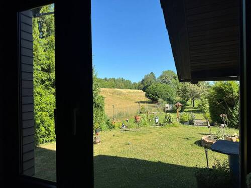 EG Blick v. WZ in Garten - 