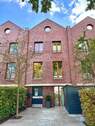 Hausfront + Stellplatz - Traumhaftes Stadthaus (200m²) mit Garten in der Rummelsburger Bucht (in Berlins bester Lage)