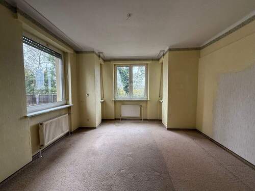 Wohnzimmer - Mehrfamilienhaus, Wohnhaus mit 213,00 m&sup2; in Mannheim zum Kaufen