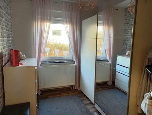 2. Kinderzimmer (zur Zeit Ankleidezimmer) - 