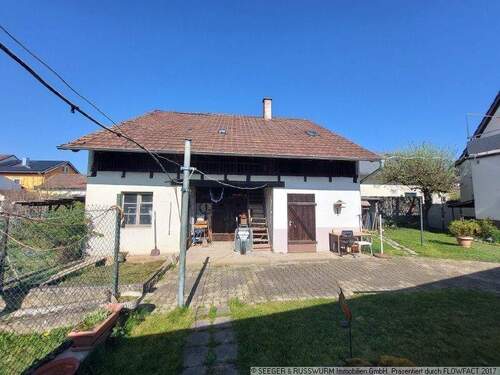 Scheune - 6 Zimmer Einfamilienhaus in Weingarten