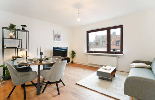 Wohnzimmer - 2 Zimmer Etagenwohnung in Bremen