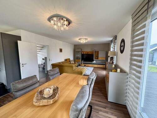 Wohn-Esszimmer - 