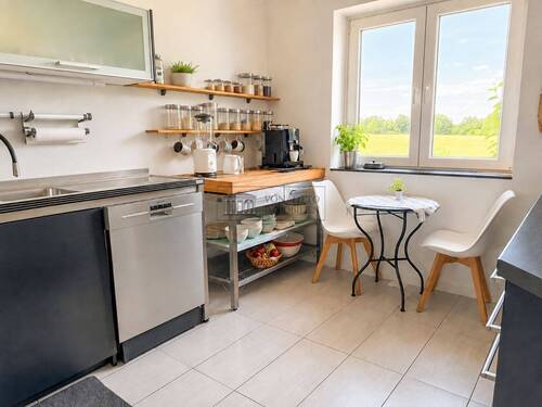 Küche - Mehrfamilienhaus, Wohnhaus mit 181,50 m&sup2; in Gülzow zum Kaufen