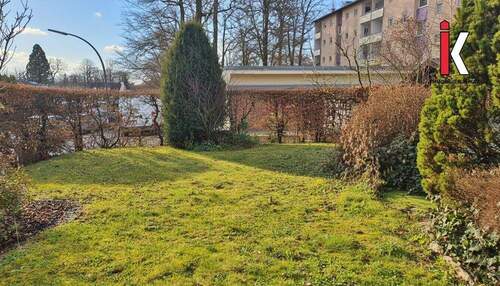 Bild 3 - 8 Zimmer Doppelhaushälfte in Sindelfingen