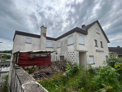 1 - 1 Zimmer Mehrfamilienhaus, Wohnhaus zum Kaufen in Waldbrunn (Westerwald) / Fussingen