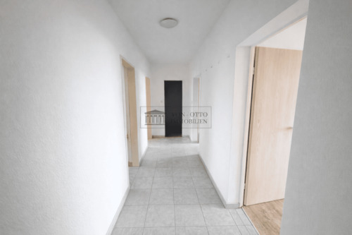 Flur - Etagenwohnung mit 68,10 m&sup2; in Stade zum Kaufen