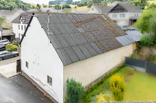 Blick auf Scheune rechts - 