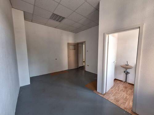 Sozialraum - Büro mit 76,20 m&sup2; in Senftenberg zur Miete