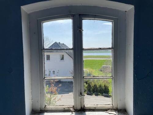 Zimmeraussicht (mit Elbblick) vorne im DG - 