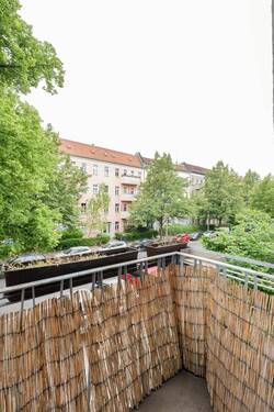 balkon mit Südausrichtung - 2 Zimmer Etagenwohnung in Berlin-Pankow