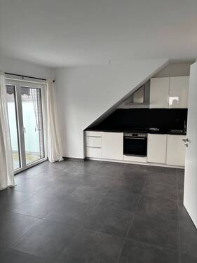 Wohnraum mit Einbauküche - 2 Zimmer Etagenwohnung zur Miete in Harsewinkel