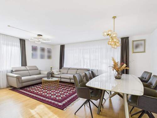 Wohnzimmer - Hochwertig ausgestattete Wohnung mit Smart-Home-System in gepflegtem Mehrfamilienhaus