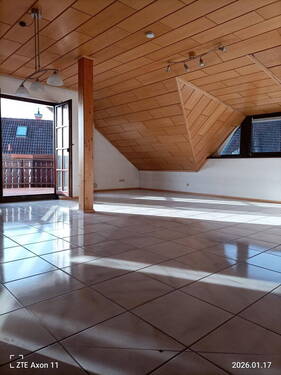 Wohnzimmer mit Gaube - 
