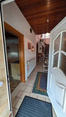 EG Hauseingang Flur - 