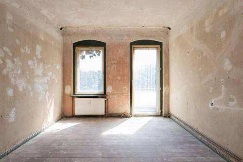 Wohnzimmer - 3-Zimmer Rohbauwohnung im ruhigen Gartenhaus