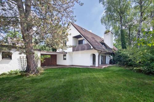 Haus mit Garten - Doppelhaushälfte mit 148,80 m² in Gräfelfing zum Kaufen