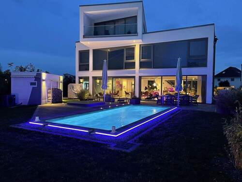 Poolseite - Hochkarätige Präsidenten-Suite in 1. Golfplatzreihe zu verkaufen