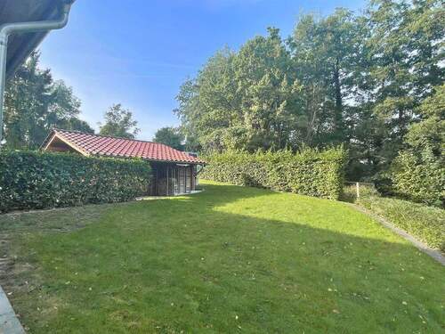 Garten - Einfamilienhaus mit 196,60 m&sup2; in Lage zum Kaufen