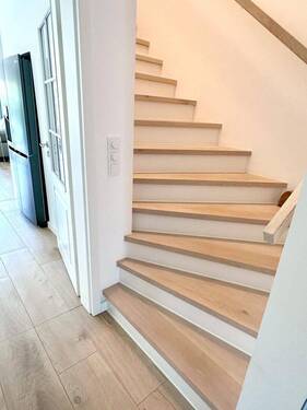 Treppe mit Echtholzbelag - 