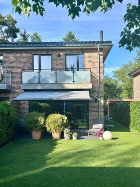 Terrasse mit elektr. Markise - 
