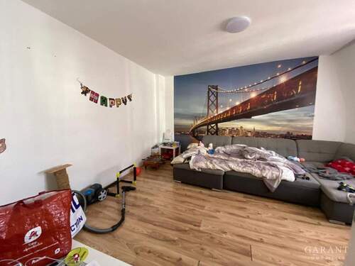 eb914309-8abe-4735-86d3-0ade8e0fbca1 - 