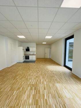 IMG_0878.jpeg - Erstbezug - Raffinierte Geschäftsfläche mit angrenzendem Lagerraum