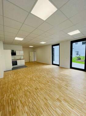 IMG_0876.jpeg - Büro zur Miete in Nürnberg