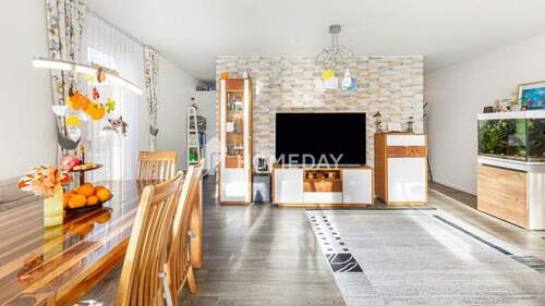 EG Wohnzimmer 3 - Reihenendhaus mit 129,00 m&sup2; in Eckental zum Kaufen