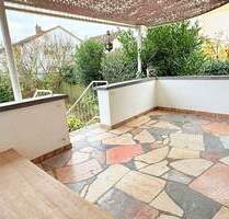 Die Überraschung!! 3 Zimmer, wunderschöner Garten ca. 300 m², Terrasse - Heusenstamm