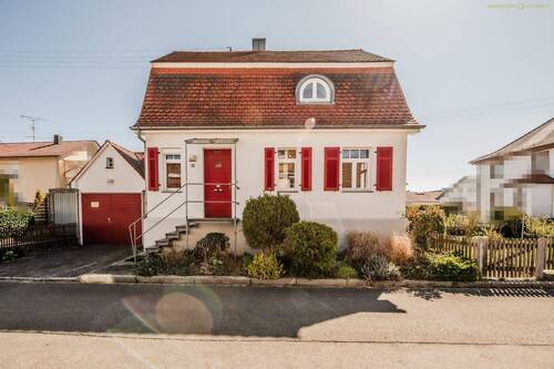 Außenansicht - Historischer Charme trifft auf Entwicklungspotenzial - Freistehendes Einfamilienhaus in Aulendorf