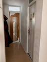 Flur Richtung Badezimmer - 