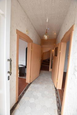 Flur - Einfamilienhaus mit 134,00 m² in Gräfenhainichen zum Kaufen