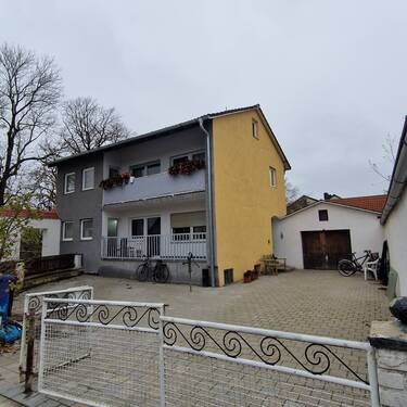 Ansicht - Saniertes MFH mit 3 Wohnungen im Zentrum