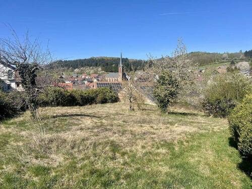 Baugrundstück mit unverbautem Blick - Großzügiges Baugrundstück in ruhiger Lage mit traumhaftem Ausblick