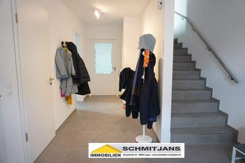 Eingangsflur
- 5 Zimmer Reihenendhaus zur Miete in Lingen (Ems)