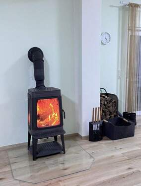 Kamin Beispiel - Einfamilienhaus mit 877,00 m&sup2; in Balge zum Kaufen