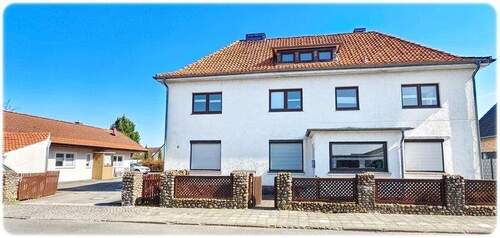 Zweifamilienhaus - 1 Zimmer Mehrfamilienhaus, Wohnhaus in Uetze