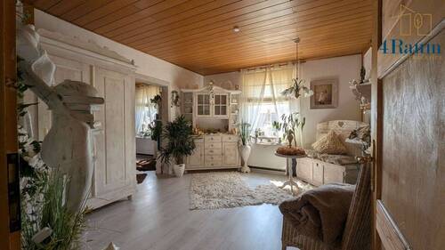 Wohnzimmer - Ihr neues Zuhause zur Miete: Gepflegtes EFH mit Pool & Wintergarten