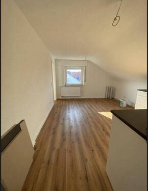 Esszimmer - Großzügige 90 m² Wohnung mit EBK, Gäste-WC und Garage - ruhig gelegen in Grabenstetten