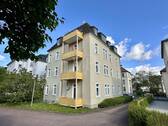 Rückansicht mit Balkonen - 