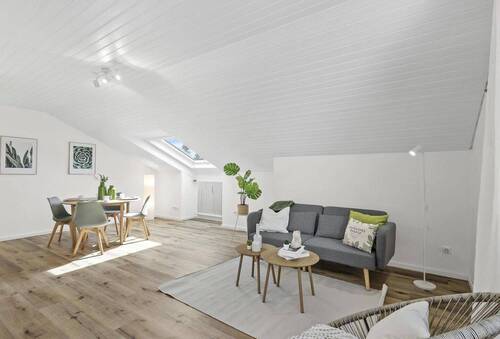 Wohn- & Essbereich - 3 Zimmer Etagenwohnung zum Kaufen in Neutraubling