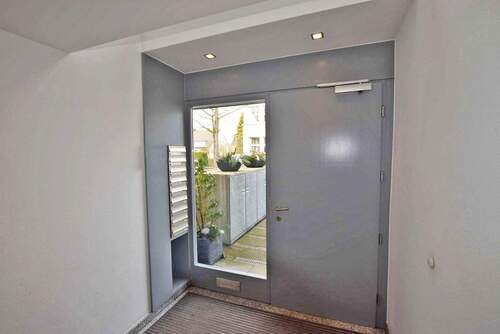 Hauseingang - 2 Zimmer Einfamilienhaus zum Kaufen in Essen