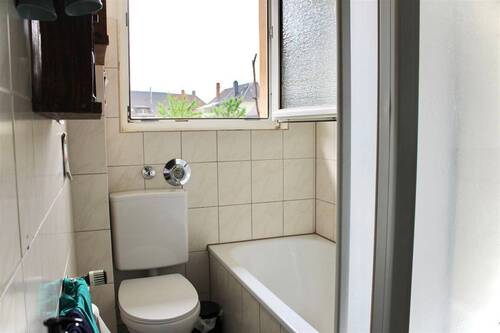 Badezimmer 1. OG - 