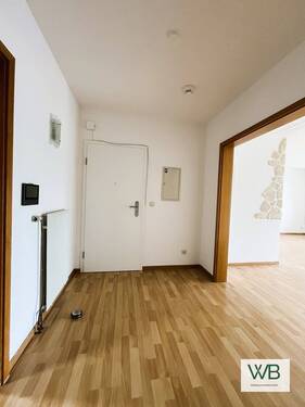 Eingangsbereich - Großzügige 3-Zimmer Eigentummswohnung in Ehmen