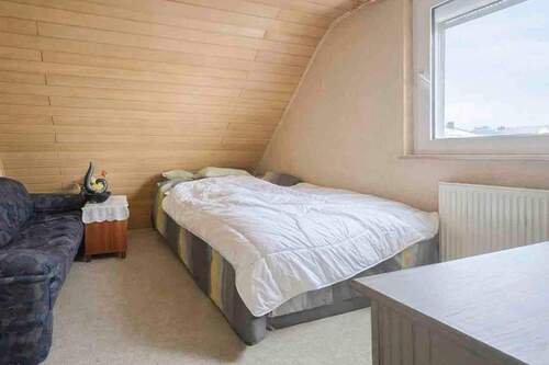 Schlafzimmer II OG - 