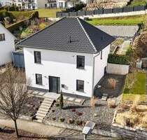 Raum für das Leben, das Sie sich wünschen - modernes Familienhaus mit Topausstattung in ruhiger Lage - Breckerfeld