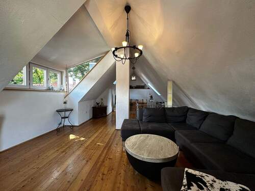 Wohnzimmer - 6 Zimmer Einfamilienhaus zum Kaufen in Memmingen