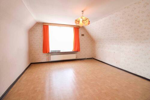 Schlafzimmer DG - 